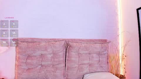 Renata online show from June 11, 2026, 12:32 am