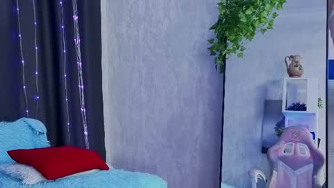 Christina online show from July 17, 2026, 5:18 pm