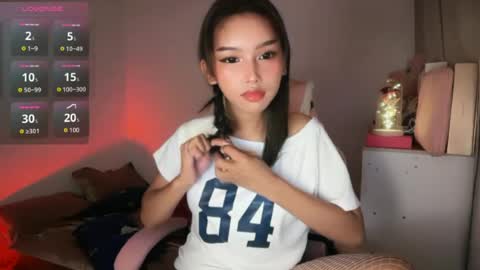 riana online show from June 24, 2026, 1:43 pm