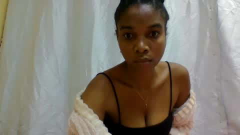 Snapshot of richella34 chatting on July 23, 2026, 3:26 am richella34 online show from July 23, 2026, 3:26 am