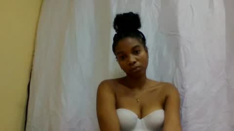 Snapshot of richella34 chatting on July 24, 2026, 3:10 pm richella34 online show from July 24, 2026, 3:10 pm