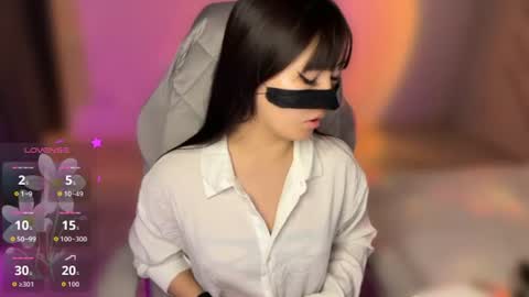 rin_n1ght online show from July 30, 2026, 7:02 pm