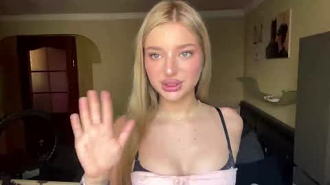 Stacy online show from July 8, 2026, 11:04 am