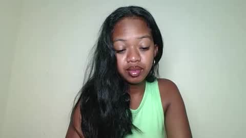 rochellinah online show from May 19, 2026, 8:26 pm