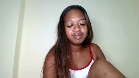 rochellinah online show from May 27, 2026, 1:57 am