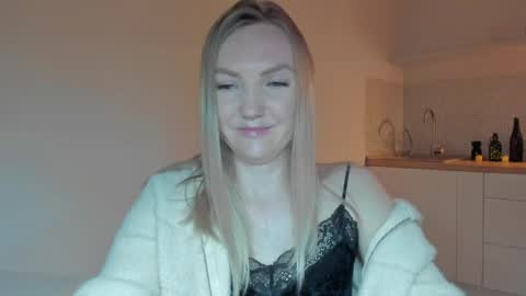rock__baby online show from May 4, 2026, 10:50 pm