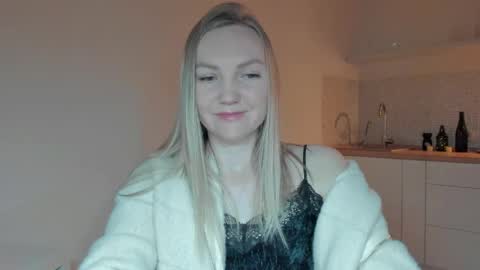 rock__baby online show from May 12, 2026, 10:18 pm