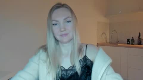 rock__baby online show from June 1, 2026, 9:49 pm
