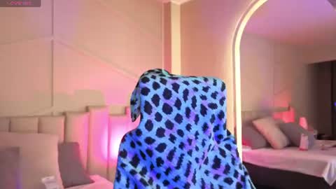 rossiie_hunt_ online show from June 26, 2026, 12:20 pm