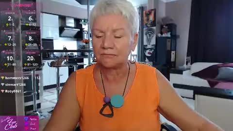 Roxana online show from June 18, 2026, 1:26 pm