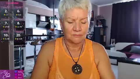 Roxana online show from June 19, 2026, 2:54 pm
