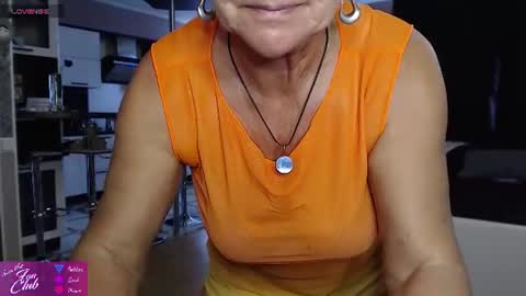 Roxana online show from July 8, 2026, 4:22 pm