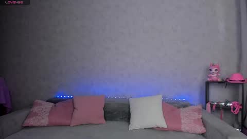 Roxy online show from July 23, 2026, 1:41 am