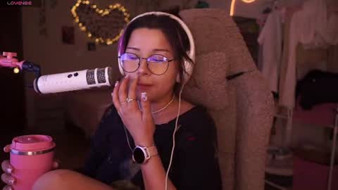 roxysuh online show from July 16, 2026, 7:58 am