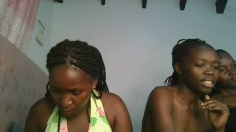 royal_goddes2 online show from June 29, 2026, 3:35 am