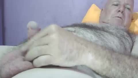 Snapshot of rubbing11 chatting on June 1, 2026, 8:54 pm rubbing online show from June 1, 2026, 8:54 pm