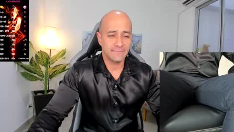 Snapshot of ryan_master_ chatting on January 11, 2025, 12:18 pm ryan_master_ online show from January 11, 2025, 12:18 pm