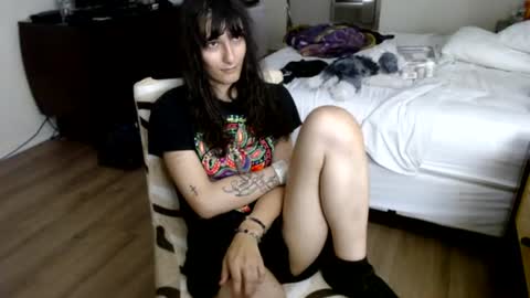 sabinewinters online show from July 21, 2026, 10:39 am