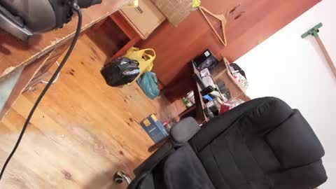 1141323  my Lord Mister Max   moms treasure online show from July 27, 2026, 7:48 am