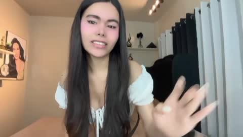 sabrinamadonna54 online show from June 8, 2026, 9:31 am
