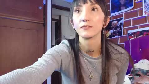 Sakura Skinny online show from March 7, 2025, 5:38 pm