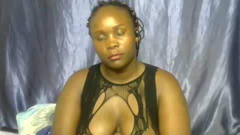 sally_bee1 online show from July 19, 2026, 3:05 pm