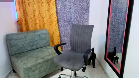 sally_ricci online show from June 16, 2026, 4:09 pm