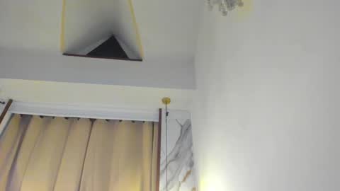 Snapshot of samaelandlilitt chatting on May 19, 2026, 8:42 am samaelandlilitt online show from May 19, 2026, 8:42 am