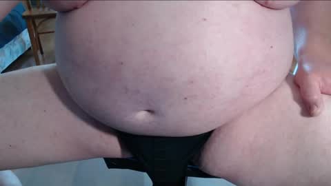 Snapshot of samssecrets chatting on June 18, 2026, 2:10 pm Sam online show from June 18, 2026, 2:10 pm