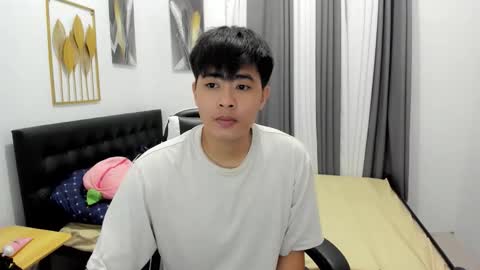 Sam online show from May 17, 2026, 3:52 pm