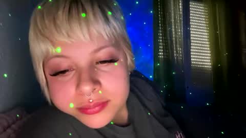 Samymoon online show from June 4, 2026, 7:25 am