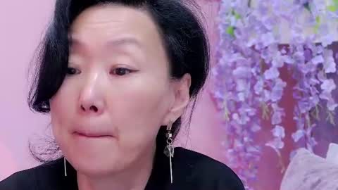 Sandra online show from July 7, 2026, 9:57 am