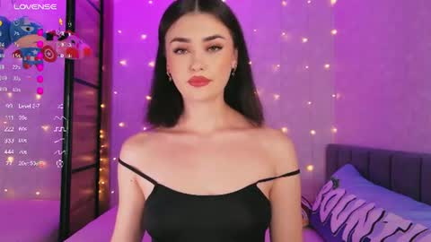 Sandy online show from June 24, 2026, 12:37 pm