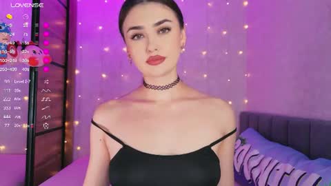 Sandy online show from July 17, 2026, 12:12 pm