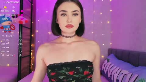 Sandy online show from August 2, 2026, 4:05 pm