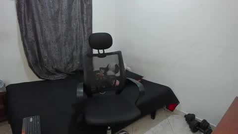 Snapshot of santiceballo chatting on April 24, 2026, 5:21 am Julius Novachrono online show from April 24, 2026, 5:21 am