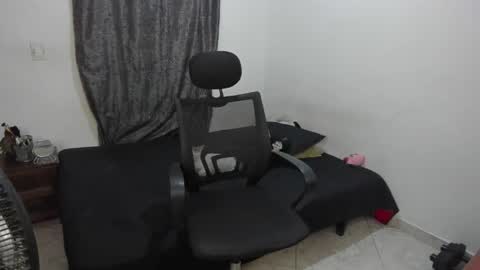 Snapshot of santiceballo chatting on April 29, 2026, 5:22 am Julius Novachrono online show from April 29, 2026, 5:22 am