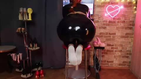 sara  foxy online show from July 25, 2026, 3:04 am