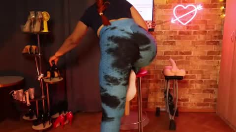 sara  foxy online show from July 28, 2026, 2:40 am