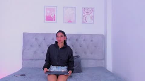 Sara  Neith online show from August 5, 2026, 10:29 am