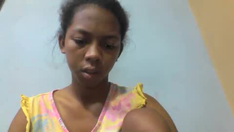 sarah146341 online show from April 22, 2026, 6:53 pm