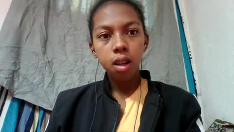sarah146341 online show from August 8, 2026, 5:31 am