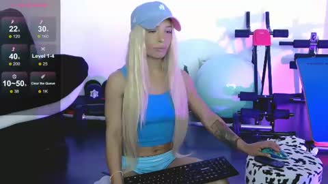 sarahraiynex online show from June 16, 2026, 10:51 am