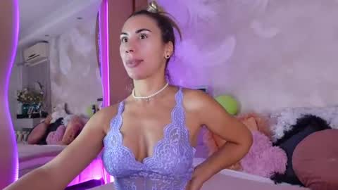 Jenny online show from July 3, 2026, 3:57 am