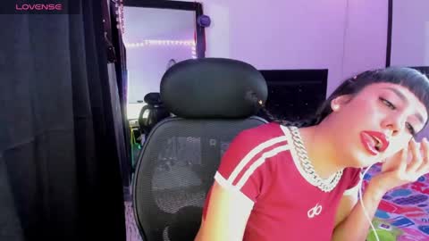 Sara  online show from May 20, 2026, 4:51 am