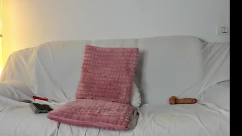 Lilou and Sasha online show from July 20, 2026, 10:39 am