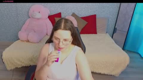 Sasha online show from June 27, 2026, 4:28 am