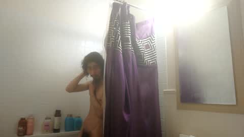 pinkWineboy online show from December 7, 2024, 4:31 am