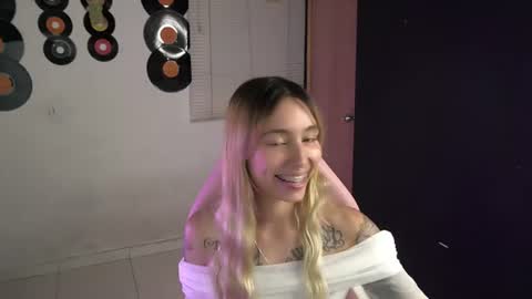 I AM JENN  online show from July 11, 2026, 2:36 am