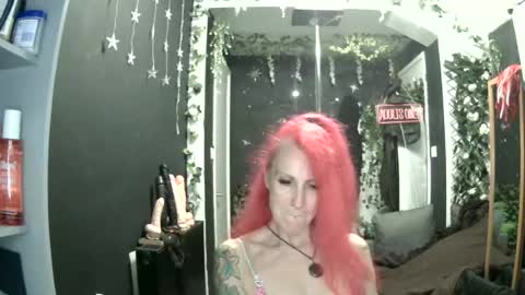 Snapshot of saucysky chatting on July 22, 2026, 9:06 pm SaucySky online show from July 22, 2026, 9:06 pm